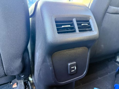 Used 2020 Chevrolet Equinox LT image 8