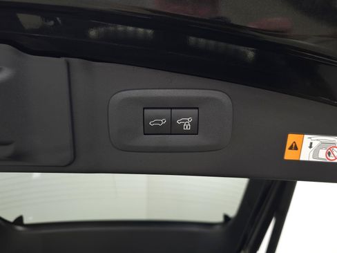 Certified 2025 Lexus RZ 300e w/ Accessory Package (2T) FWD image 8