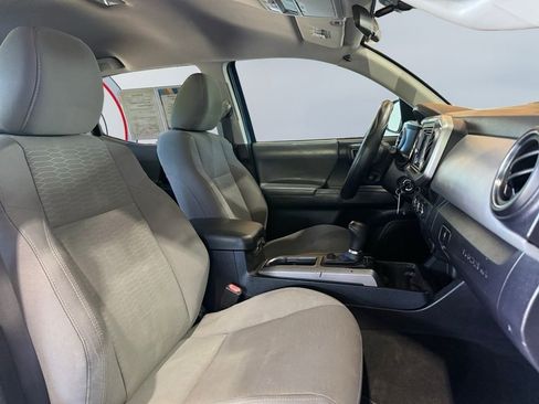Used 2016 Toyota Tacoma SR5 RWD image 20