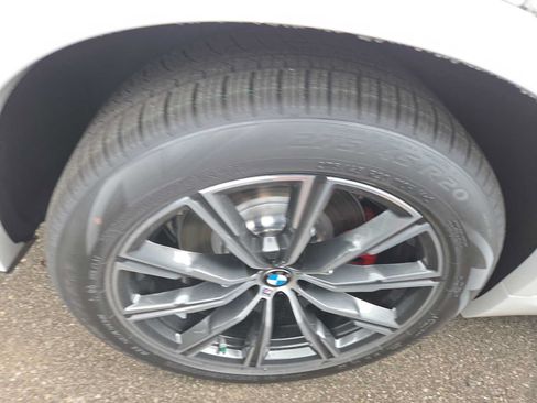 New 2026 BMW X5 xDrive50e w/ Executive Package AWD/4WD image 4