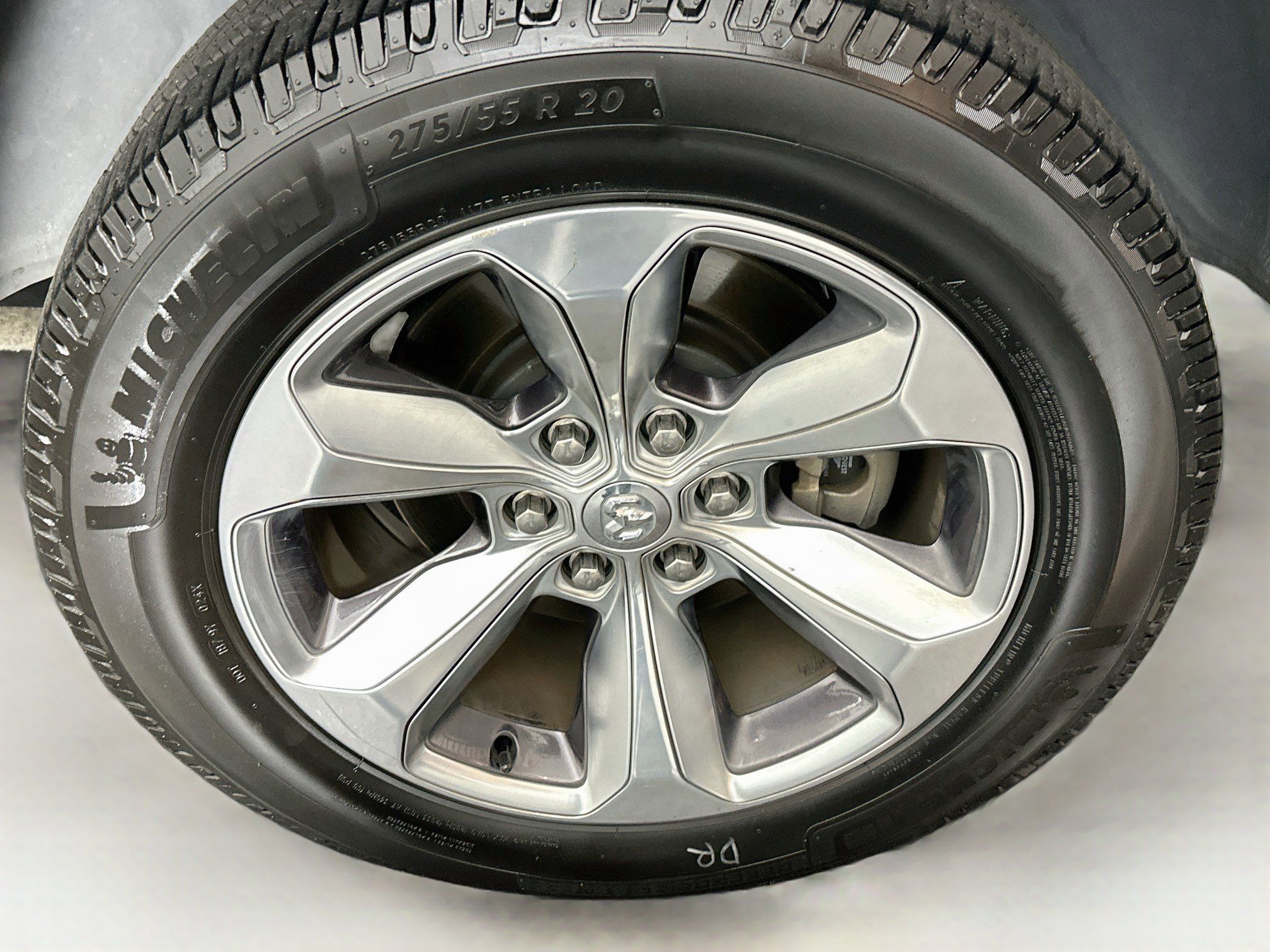 Used 2019 RAM 1500 Limited AWD/4WD image 11