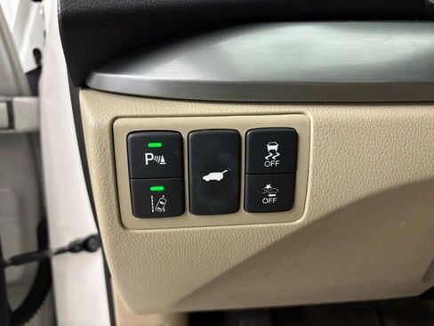 Used 2018 Acura RDX AWD w/ Advance Package image 28