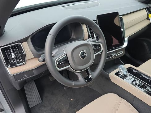 New 2026 Volvo XC90 B6 Plus w/ Protection Package Premier image 26