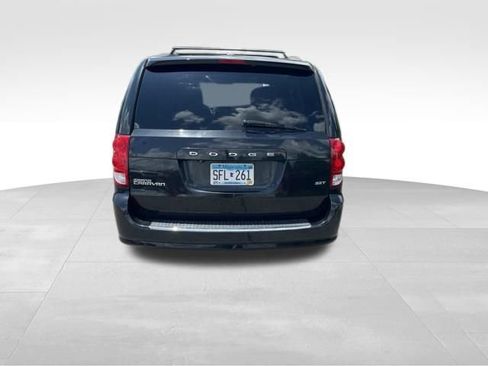 Used 2015 Dodge Grand Caravan SXT FWD image 7
