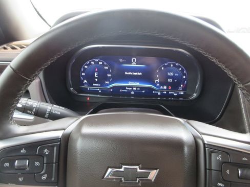 Certified 2023 Chevrolet Tahoe Z71 w/ Luxury Package AWD/4WD image 33