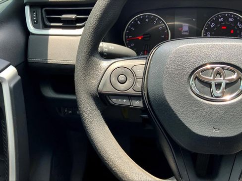 Used 2019 Toyota RAV4 LE FWD image 23