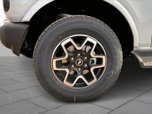 New 2026 Ford Bronco Outer Banks image 11
