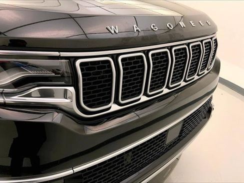 Used 2022 Jeep Wagoneer Series II w/ Premium Group I image 29