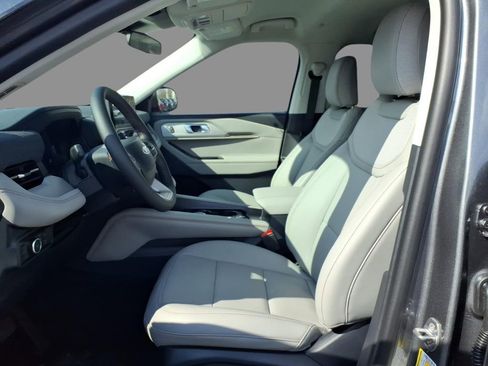 New 2026 Ford Explorer Active w/ Active Comfort Package image 20