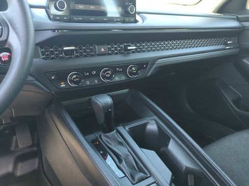 Used 2024 Honda Accord EX image 21