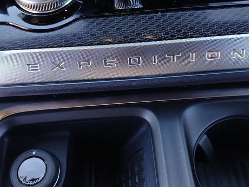 New 2025 Ford Expedition Platinum w/ Stealth Performance Package AWD/4WD image 20