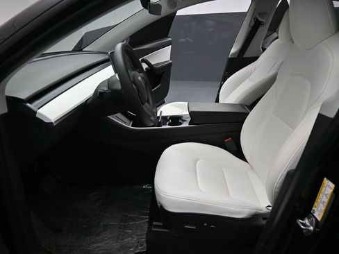 Used 2021 Tesla Model Y Long Range AWD/4WD image 8