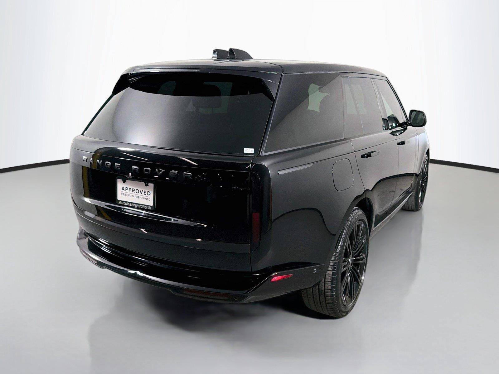 Certified 2024 Land Rover Range Rover SE AWD/4WD image 5