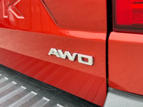 Certified 2022 Ford Maverick Lariat w/ Lariat Luxury Package image 10