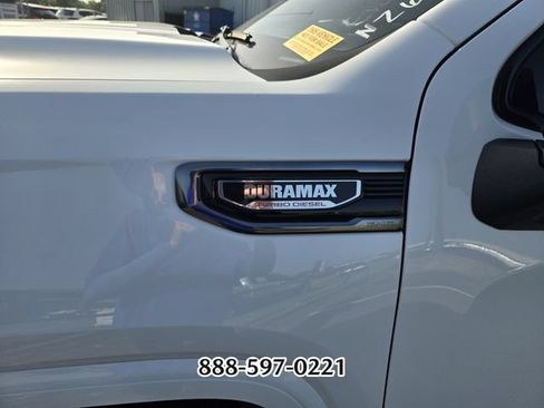 Used 2022 GMC Sierra 1500 AT4 w/ AT4 Preferred Package AWD/4WD image 3