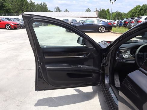 Used 2014 BMW 750Li RWD image 33