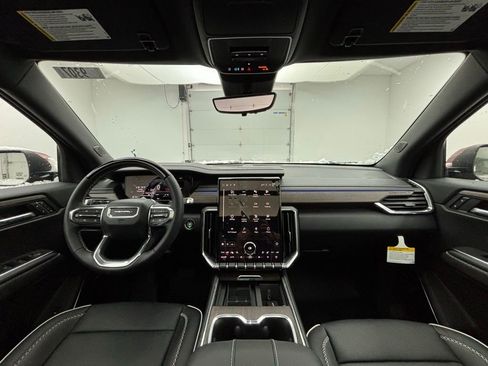 New 2026 GMC Acadia Denali w/ Super Cruise Package image 2