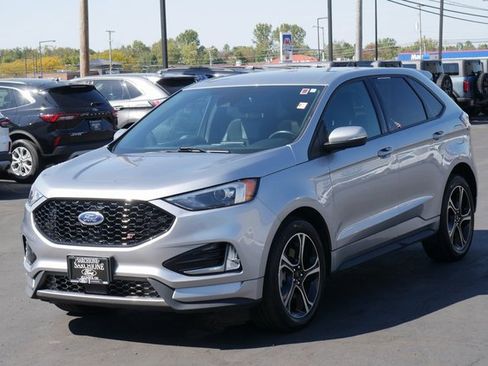 Used 2022 Ford Edge ST image 5
