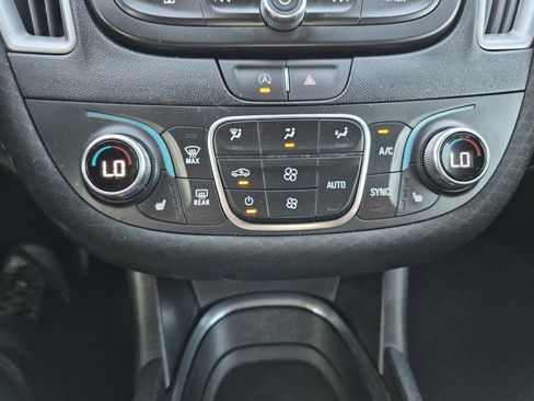 Used 2024 Chevrolet Malibu LT image 29