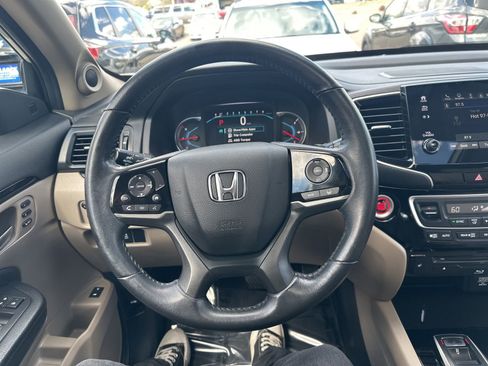 Used 2019 Honda Pilot Touring image 49