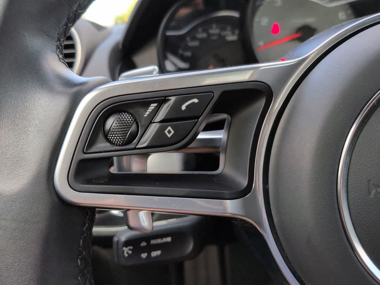 Used 2024 Porsche 718 Boxster S RWD image 22