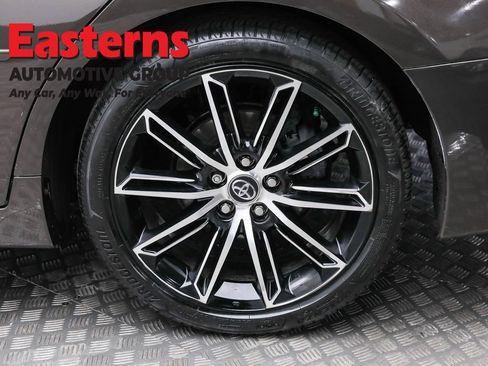 Used 2019 Toyota Avalon Touring w/ Protection Package image 8