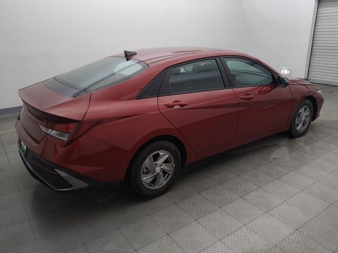 Used 2025 Hyundai Elantra SE FWD image 10