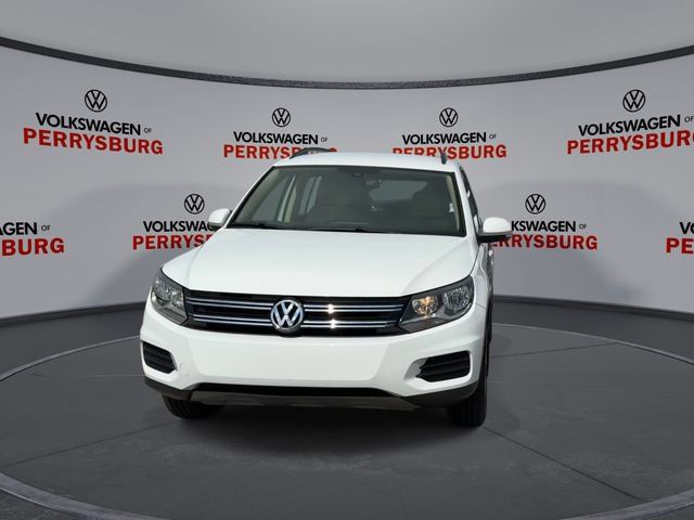 Used 2017 Volkswagen Tiguan S FWD image 3