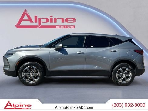 Used 2023 Chevrolet Blazer LT AWD/4WD image 2