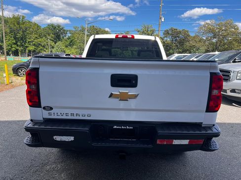 Used 2017 Chevrolet Silverado 1500 W/T w/ Trailering Package RWD image 6