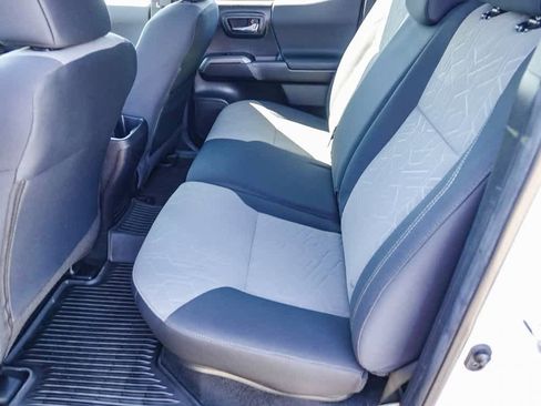 Used 2023 Toyota Tacoma TRD Off-Road image 17