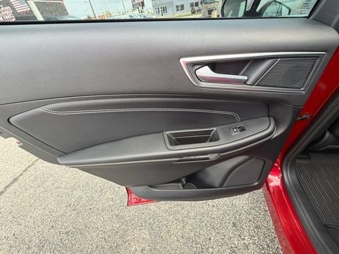 Used 2024 Ford Edge Titanium AWD/4WD image 23