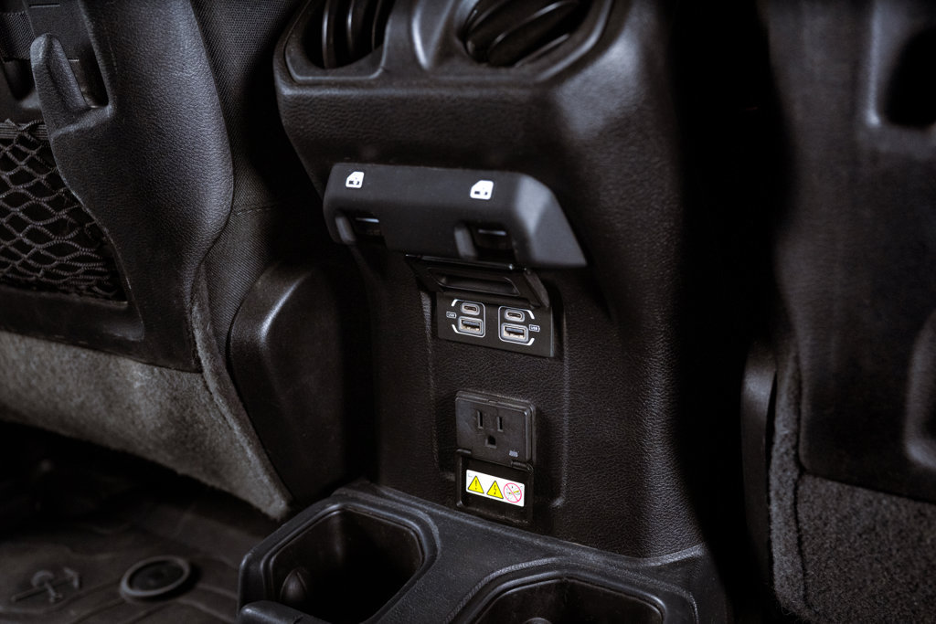 Used 2021 Jeep Wrangler Unlimited Rubicon AWD/4WD image 34