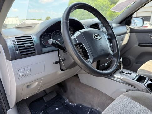 Used 2008 Kia Sorento EX image 17