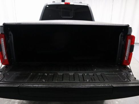 Certified 2024 Ford F250 Lariat w/ Chrome Package image 14