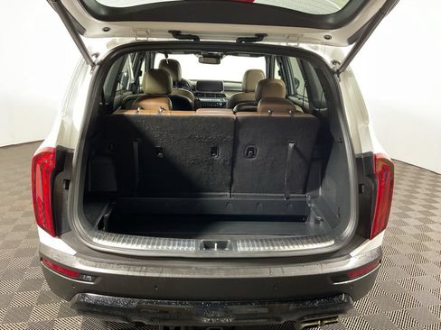 Used 2022 Kia Telluride SX w/ SX Prestige Package AWD/4WD image 16
