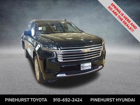 Used 2021 Chevrolet Suburban High Country w/ Premium Package image 3
