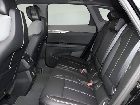 New 2026 Cadillac Optiq Luxury 1 RWD image 14