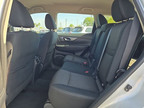 Used 2017 Nissan Rogue S image 13