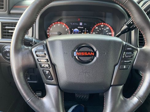 Used 2021 Nissan Titan PRO-4X w/ Pro-4x Convenience Package image 18
