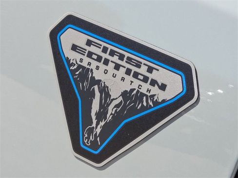 Used 2021 Ford Bronco First Edition image 6