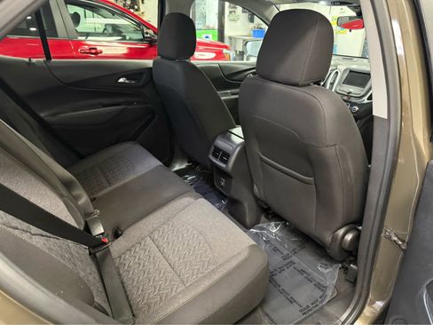 Used 2023 Chevrolet Equinox LT image 15