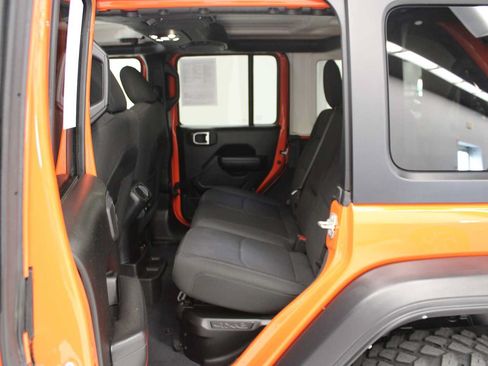 Used 2023 Jeep Wrangler Unlimited w/ Cold Weather Group AWD/4WD image 31