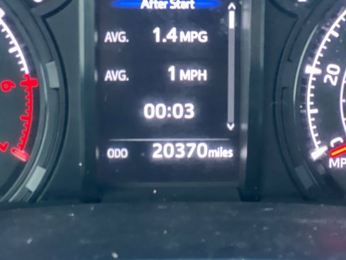 Used 2024 Toyota 4Runner SR5 Premium w/ Moonroof Package image 23