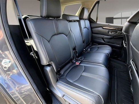 Certified 2025 Honda Pilot EX-L image 23