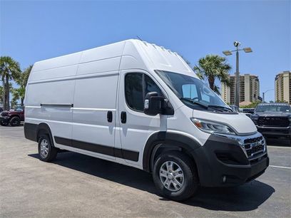 New 2025 RAM ProMaster 3500 w/ Quick Order Package 22G SLT