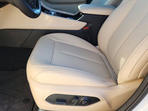 New 2025 Jeep Grand Cherokee L Limited w/ Trailer Tow Package image 12