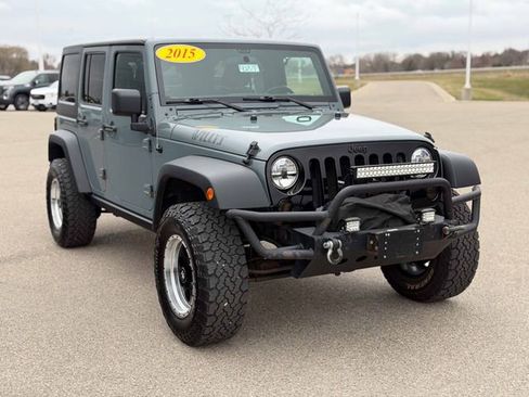 Used 2015 Jeep Wrangler Unlimited Sport image 3