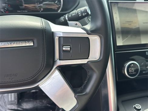 Used 2023 Land Rover Discovery HSE R-Dynamic image 18