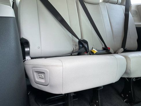 Used 2016 Toyota Sienna Limited w/ Protection Package FWD image 47